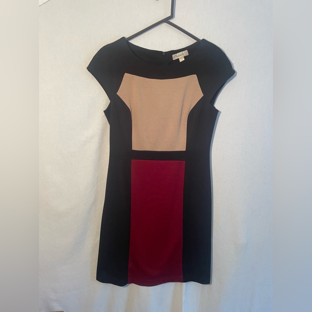 Dressbarn Black and Tan Sheath Midi Dress Cap Sleeve